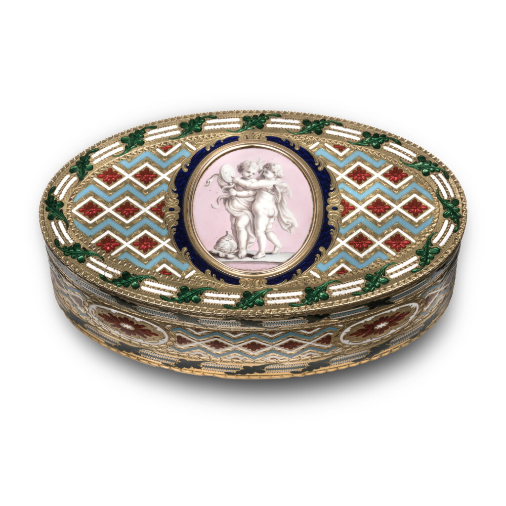 View full screen - View 1 of Lot 1264. A gold and enamel snuff box, in 1770s style, probably 19th century.