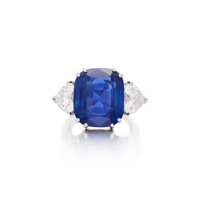 View full screen - View 1 of Lot 204. Sapphire and Diamond Ring 12.36克拉 天然 「克什米爾」未經加熱藍寶石 配 鑽石 戒指.