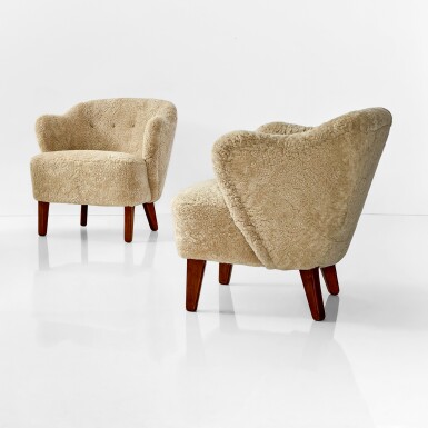 View full screen - View 1 of Lot 101. FLEMMING LASSEN | PAIR OF ARMCHAIRS.