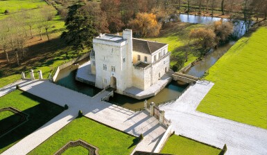 View full screen - View 1 of Lot 185. Château La Tour Carnet 2009 (12 BT).