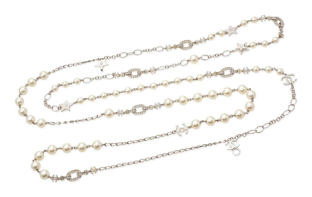 View full screen - View 1 of Lot 25. FAUX PEARL AND CRYSTAL LONG CHAIN NECKLACE, CHANEL.
