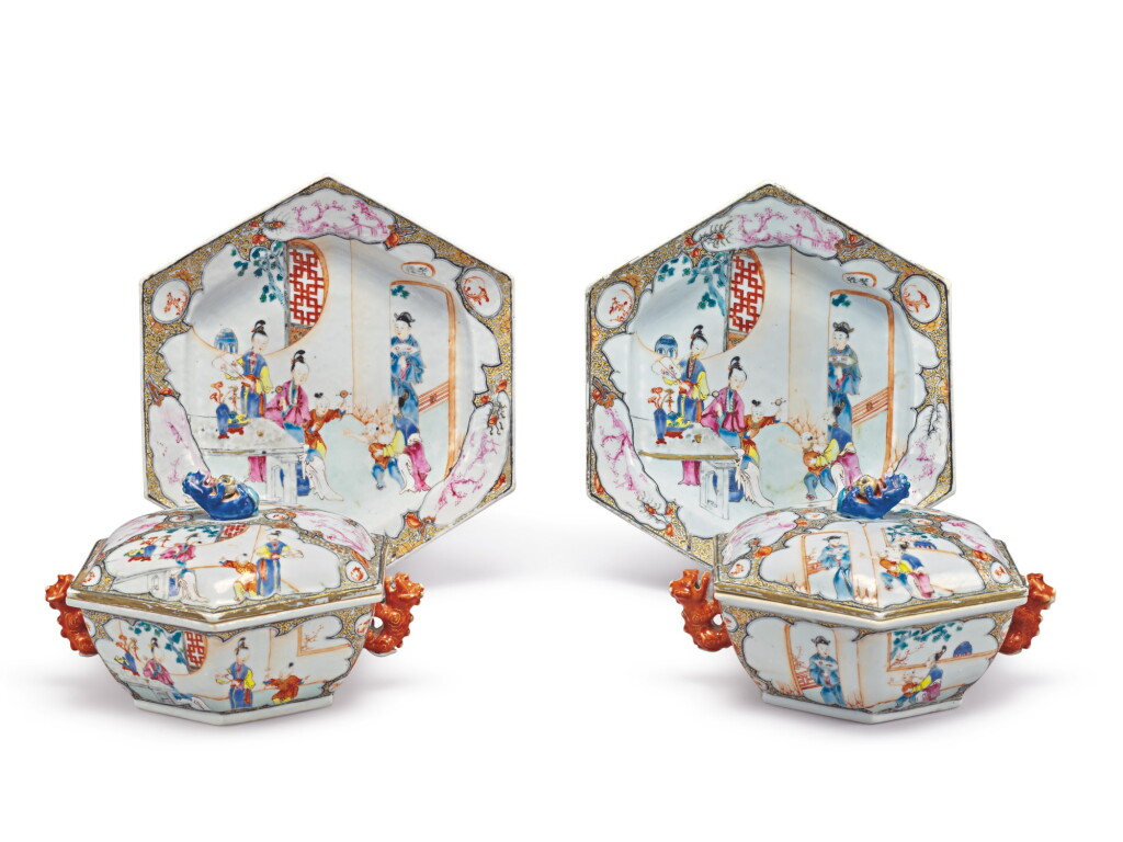 View full screen - View 1 of Lot 1937. A RARE PAIR OF CHINESE EXPORT FAMILLE-ROSE HEXAGONAL SMALL TUREENS, COVERS AND STANDS, QING DYNASTY, QIANLONG/ JIAQING PERIOD | 清乾隆/嘉慶 粉彩描金六方雙耳蓋盌及托盤一對.