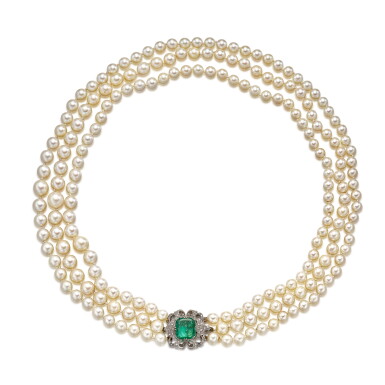 View full screen - View 1 of Lot 653. Cultured Pearl, Emerald and Diamond Necklace | 養殖珍珠 配 祖母綠及 鑽石項鏈.