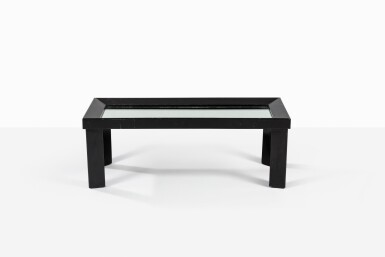 View full screen - View 1 of Lot 120. Table basse.