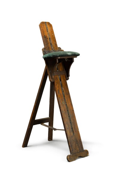 View full screen - View 1 of Lot 152. ENGLISH | A PORTABLE OAK COMBINATION ARTIST'S CHAIR AND EASEL.