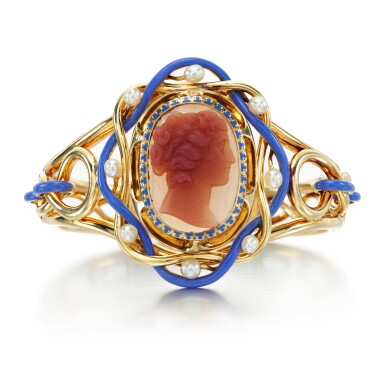 View full screen - View 1 of Lot 95. HARDSTONE CAMEO, ENAMEL AND PEARL BANGLE.