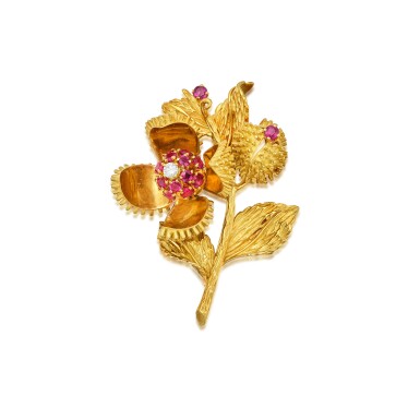 View full screen - View 1 of Lot 334. Gold, Ruby and Diamond Brooch.