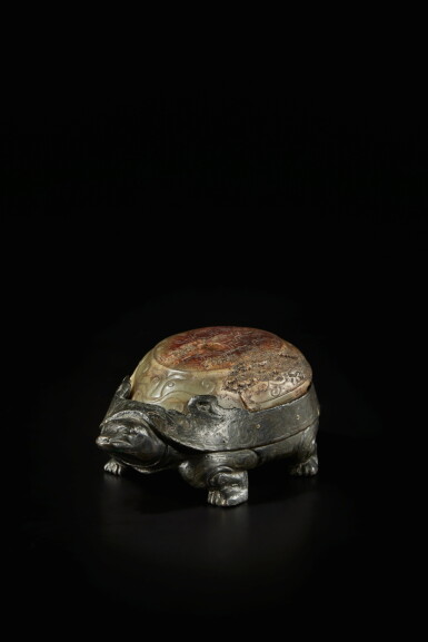 View full screen - View 1 of Lot 296. An extremely rare gold and silver-inlaid bronze tortoise-form box and jade cover, Song dynasty | 宋 銅錯金銀龜形鎮連玉蓋 .