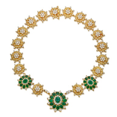 View full screen - View 1 of Lot 1785. EMERALD AND DIAMOND NECKLACE | 祖母綠 配 鑽石 項鏈.