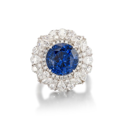 View full screen - View 1 of Lot 2976. Sapphire and Diamond Ring | 10.33 克拉 天然「緬甸」未經加熱藍寶石 配 鑽石 戒指.