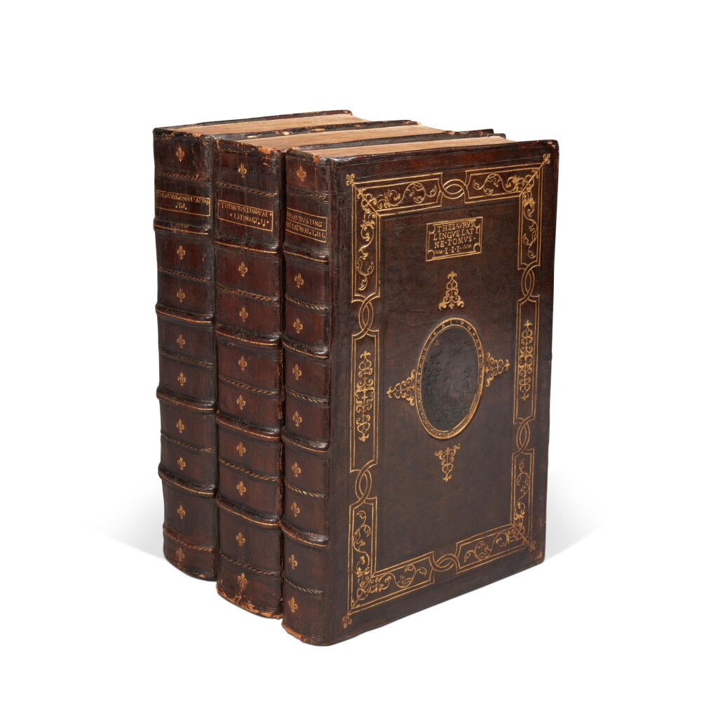 View full screen - View 1 of Lot 1680. Estienne, Dictionarium seu Latine linguae thesaurus, Paris, 1543, 3 volumes, brown morocco Apollo and Pegasus binding by Niccolò Franzese for Grimaldi.