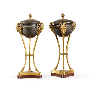 View full screen - View 1 of Lot 90. A pair of patinated and gilt-bronze urns, late Louis XVI, circa 1790 | Paire de cassolettes en bronze patiné et doré, fin de l'époque Louis XVI, vers 1790.