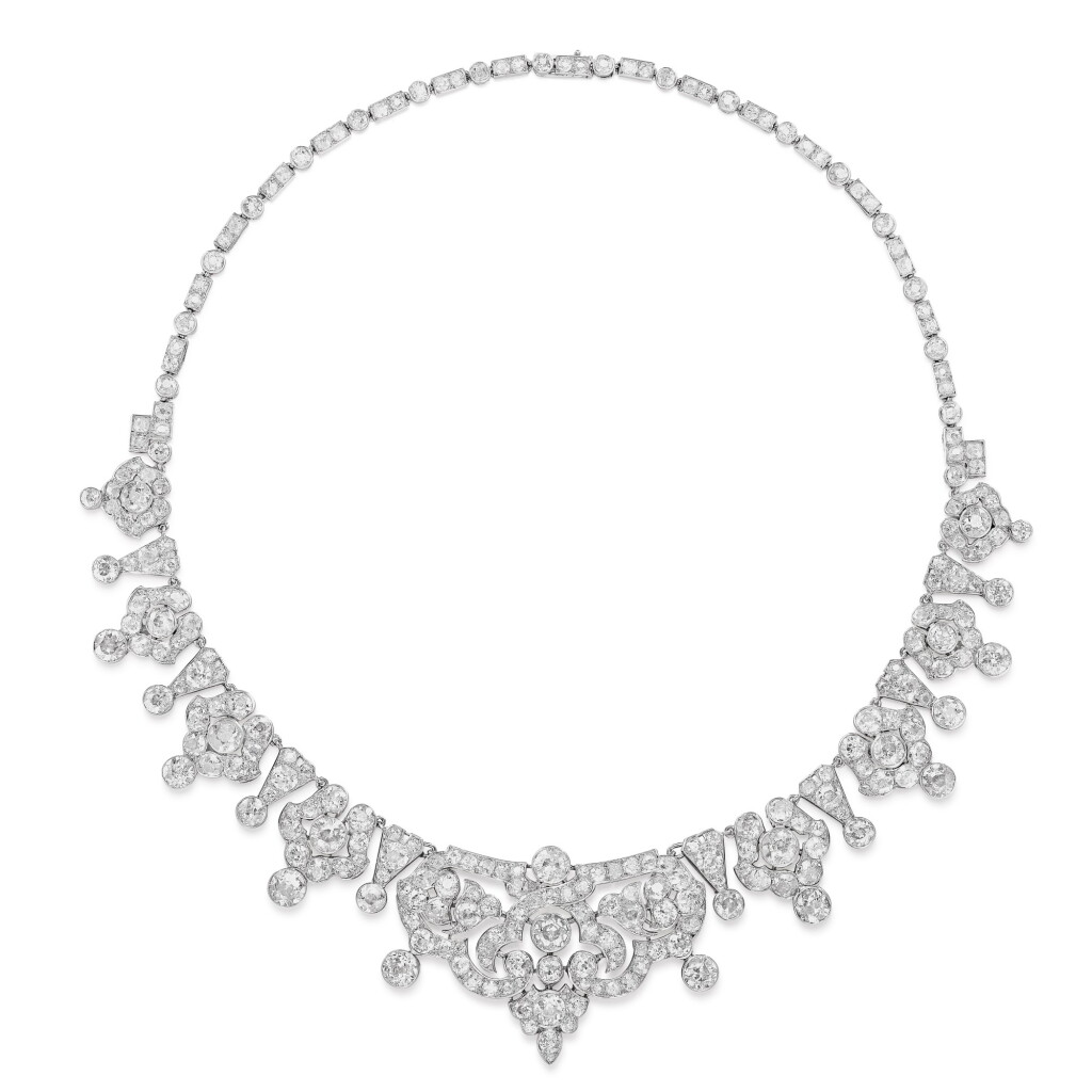 View full screen - View 1 of Lot 1850. Diamond Tiara / Necklace / Brooch, 1930s | 卡地亞 | 鑽石項鏈 / 冠冕, 1930年代.