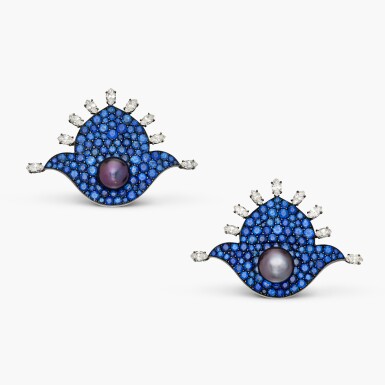 View full screen - View 1 of Lot 35. Pair of Sapphire, Natural Pearl and Diamond Clip-Brooches, Paris 藍寶石 配 天然珍珠 及 鑽石 胸針一對,巴黎.