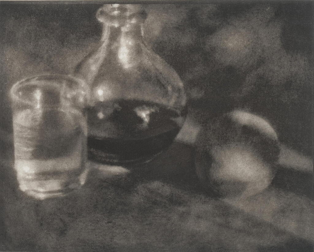 全螢幕檢視 - 查看82Wine Bottle, Water Glass, and Apple的1