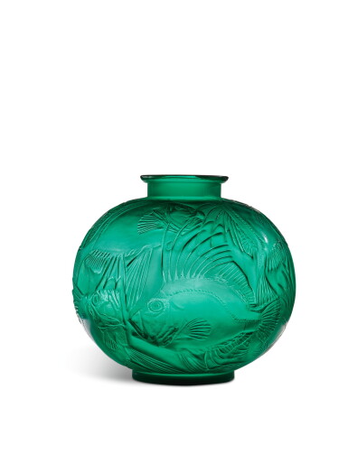 View full screen - View 1 of Lot 79. RENÉ LALIQUE | "POISSONS" VASE, MARCILHAC NO. 925.