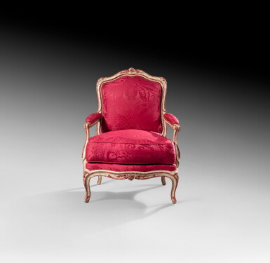 View full screen - View 1 of Lot 30. A parcel pink painted and white lacquered fauteuil à châssis, stamped by Jean Avisse, Louis XV, 1745 | Fauteuil à châssis à dossier plat en bois laqué blanc et rechampi rose d'époque Louis XV, estampillé par Jean Avisse, vers 1745.