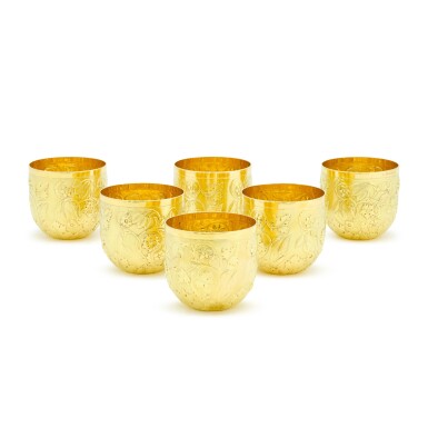 View full screen - View 1 of Lot 65. A set of six 18ct gold tumbler cups, Richard Jarvis, London 1999.