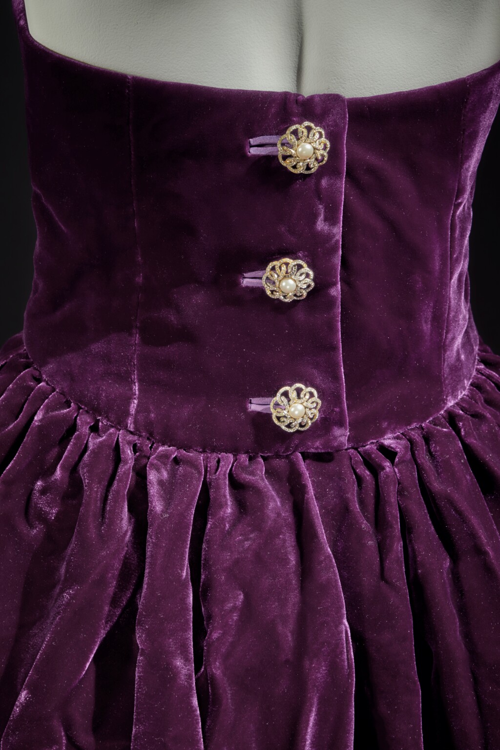 princess diana victor edelstein dress The Story Behind Princess Diana's Beloved Victor Edelstein Dress