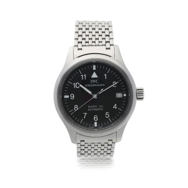 View full screen - View 1 of Lot 555. IWC | DIE FLIEGERUHR MARK XII A STAINLESS STEEL AUTOMATIC WRISTWATCH WITH DATE AND BRACELET, CIRCA 2000.