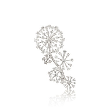 View full screen - View 1 of Lot 1807. 'Feu d'Artifice' Unique Diamond Brooch | 梵克雅寶 | ‘'Feu d'Artifice' 鑽石 胸針.