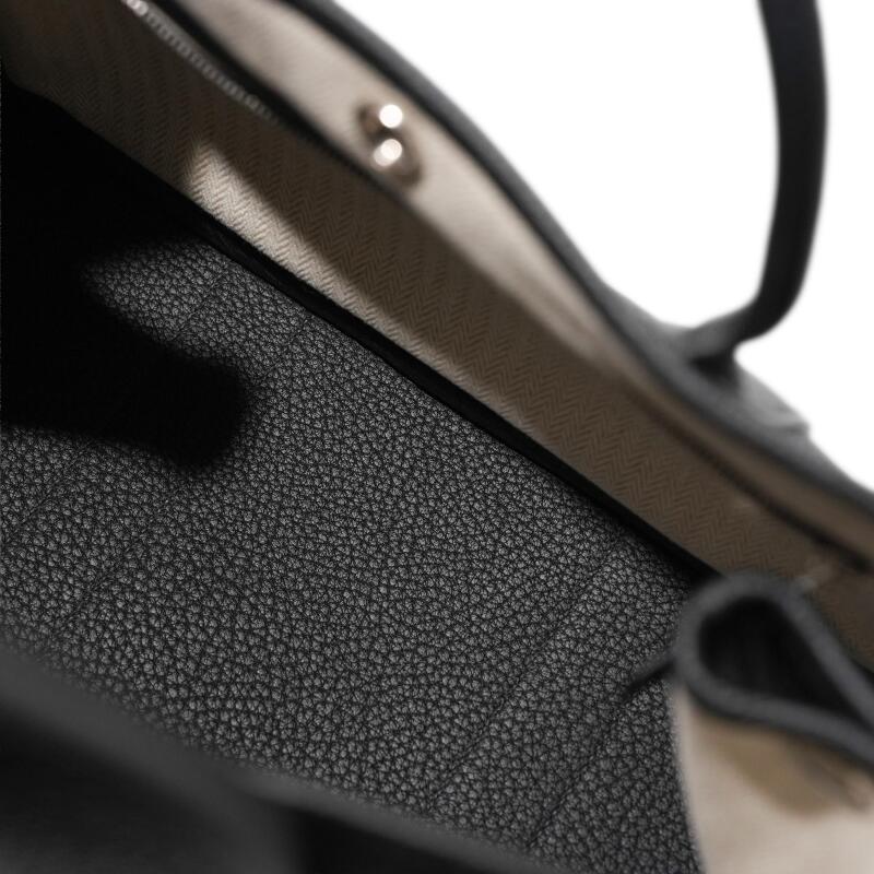 Cover image 0