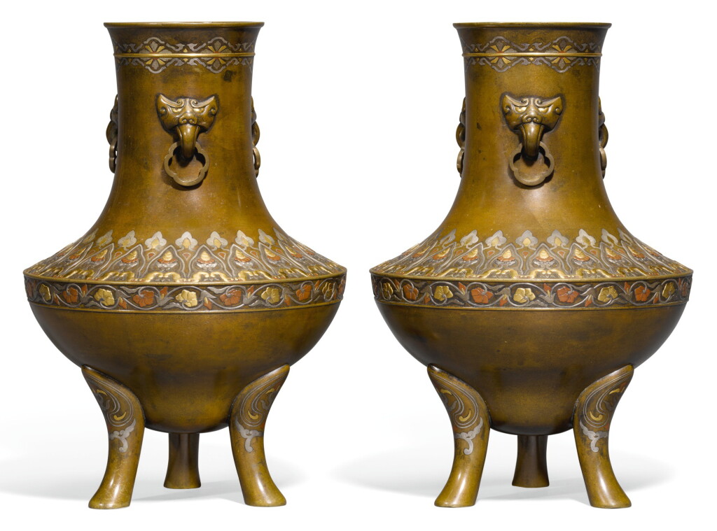View full screen - View 1 of Lot 136. A PAIR OF BRONZE VASES, MEIJI PERIOD, LATE 19TH CENTURY.