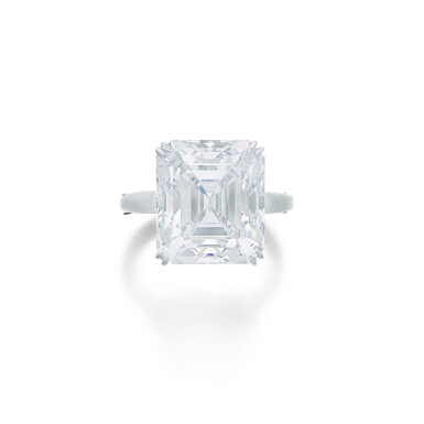 View full screen - View 1 of Lot 637. Fine diamond ring | 海瑞溫斯頓鑽石戒指.