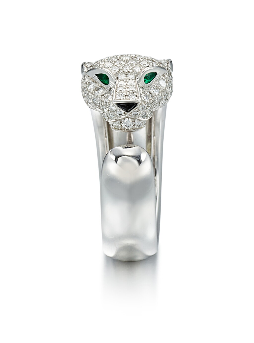 View full screen - View 1 of Lot 9101. DIAMOND, EMERALD AND ONYX RING, 'PANTHÈRE', CARTIER | 鑽石 配 祖母綠 及 縞瑪瑙 戒指, 'Panthère', 卡地亞(Cartier).