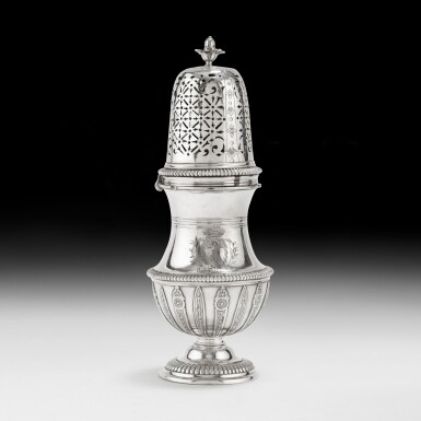 View full screen - View 1 of Lot 70. A large baluster silver sugar-caster, Jean Navier, Perpignan, circa 1725 | Grand saupoudoir balustre en argent par Jean Navier, Perpignan, vers 1725.