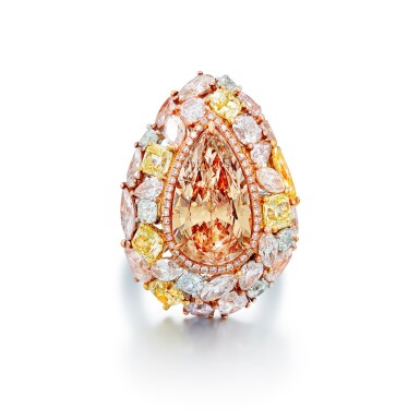 View full screen - View 1 of Lot 1650. Diamond Ring | 5.49克拉 梨形 W至X色 鑽石 配 鑽石 戒指.