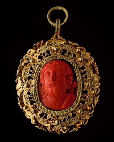 View full screen - View 1 of Lot 30. SOUTHERN ITALIAN OR SPANISH, LATE 17TH/ EARLY 18TH CENTURY | PENDANT WITH A CAMEO OF A BEARDED MAN AND A MINIATURE OF A SAINT.