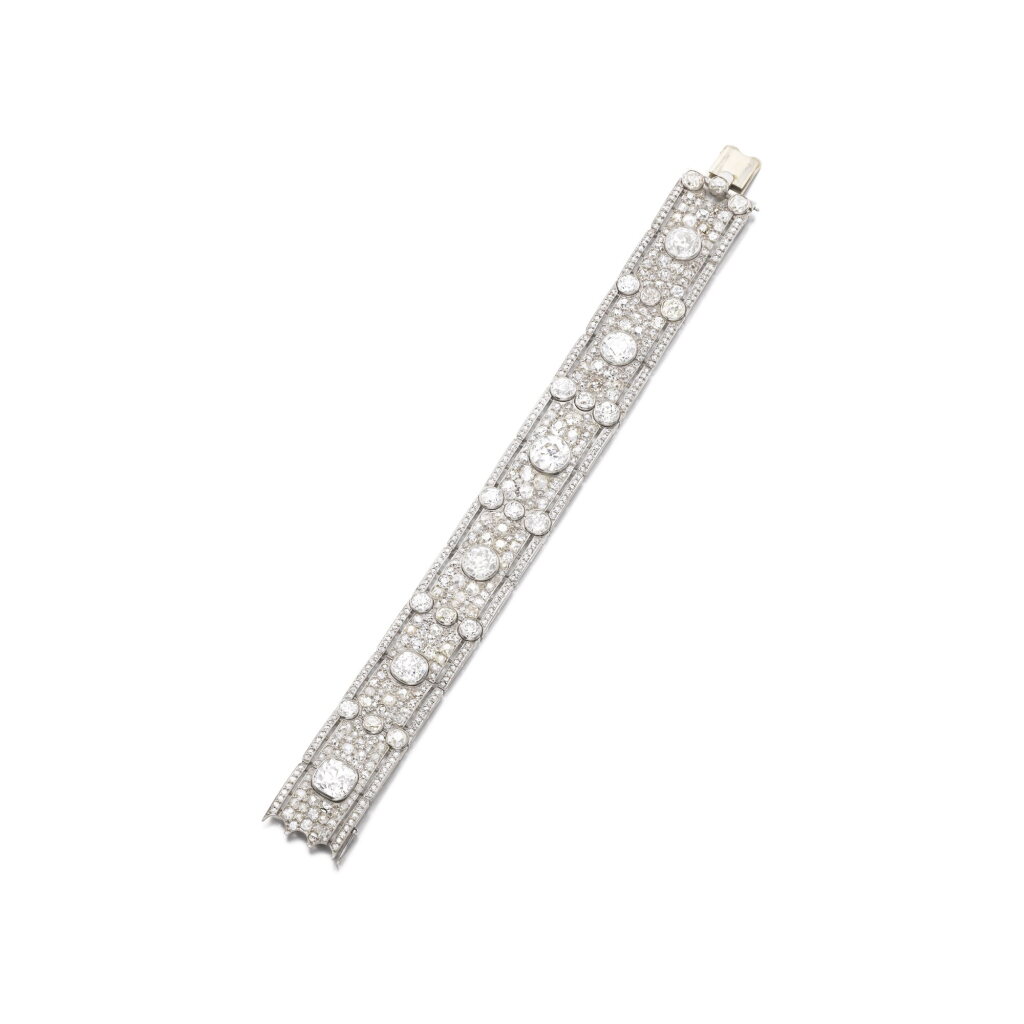 View full screen - View 1 of Lot 654. Elegant diamond bracelet, circa 1920 | 卡地亞鑽石手鏈,年份約1920.