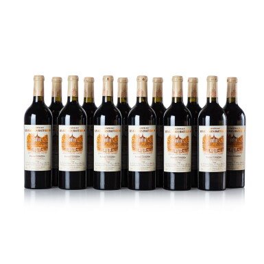 View full screen - View 1 of Lot 1570. Château Les Carmes Haut Brion 2000 (12 BT).