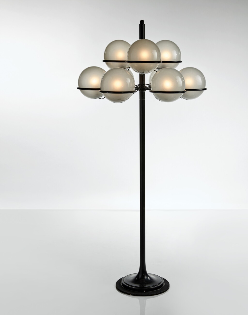 View full screen - View 1 of Lot 186. Floor Lamp.