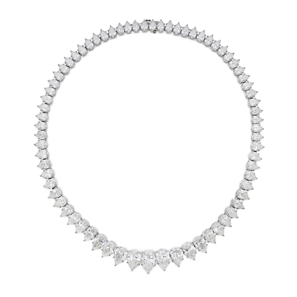 View full screen - View 1 of Lot 68. Diamond Necklace.