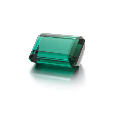 View full screen - View 1 of Lot 207. A loose green tourmaline (Tormalina verde sciolta).
