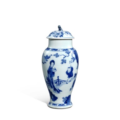 View full screen - View 1 of Lot 3335. A blue and white 'lady and boy' baluster vase and cover, Qing dynasty, Kangxi period | 清康熙 青花仕女童子圖蓋瓶.