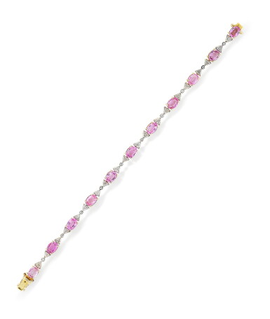 View full screen - View 1 of Lot 241. Bracelet saphirs roses et diamants | Pink sapphire and diamond bracelet.