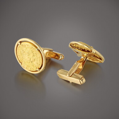 View full screen - View 1 of Lot 203. Salvador Dali pour Piaget | Boutons de manchette et boutons or Salvador Dali pour Piaget | Gold cufflinks and buttons.