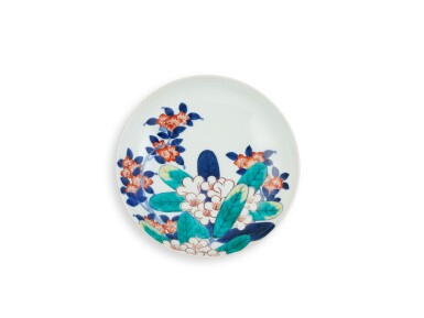 View full screen - View 1 of Lot 2112. A porcelain dish, Nabeshima ware, Hizen, Edo period, late 17th – early 18th century | 色絵石楠花文皿 肥前 鍋島藩窯 江戸時代中期 17世紀後半~18世紀前半.