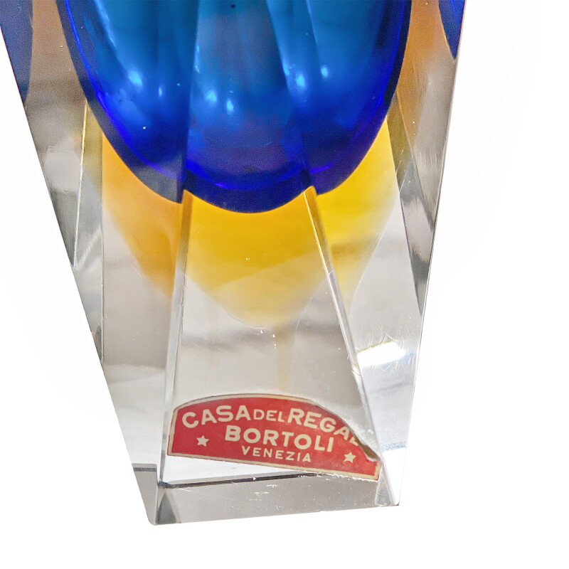 Cover image 0