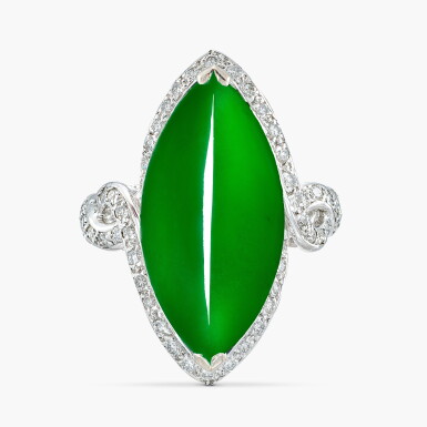 View full screen - View 1 of Lot 1360. Jadeite and Diamond Ring | 天然「緬甸」翡翠 配 鑽石 戒指.