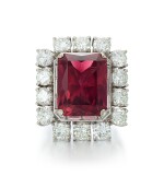 PINK TOURMALINE AND DIAMOND RING | 粉紅色碧璽 配 鑽石 戒指 ( 粉紅色碧璽約13.00卡拉 )
