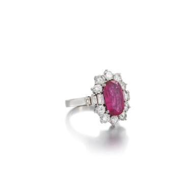 View full screen - View 1 of Lot 252. Ruby and diamond ring | Anello con rubino e diamanti.