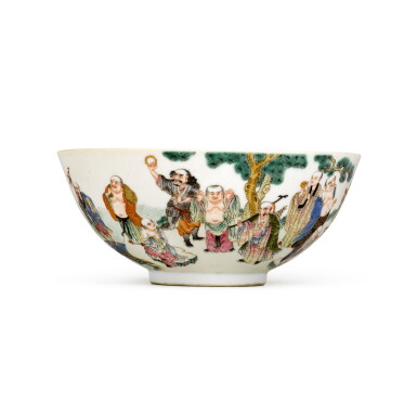 View full screen - View 1 of Lot 88. A small famille-rose 'immortals' bowl Qing dynasty, 19th century.