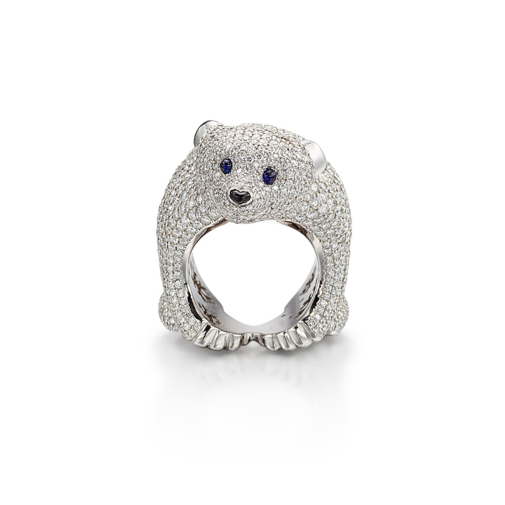 View full screen - View 1 of Lot 8033. Chopard | 'Animal World' Diamond, Sapphire and Onyx Bear Ring | 蕭邦 | 'Animal World' 鑽石 配 藍寶石 及 縞瑪瑙 戒指.