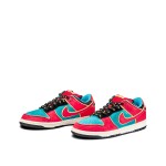 Nike SB Dunk Low Premium 'Ms. Pac-Man’ Sample | Size 9