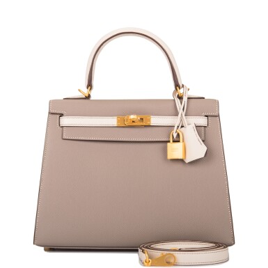 View full screen - View 1 of Lot 55. Hermès Horseshoe Stamp (HSS) Bicolor Gris Asphalte and Craie Sellier Kelly 25cm of Epsom Leather with Brushed Gold Hardware.