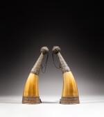 A pair of mounted yak horn ceremonial containers, Himalayan regions, 20th century | 喜馬拉雅地區 二十世紀 犛牛角禮器一對